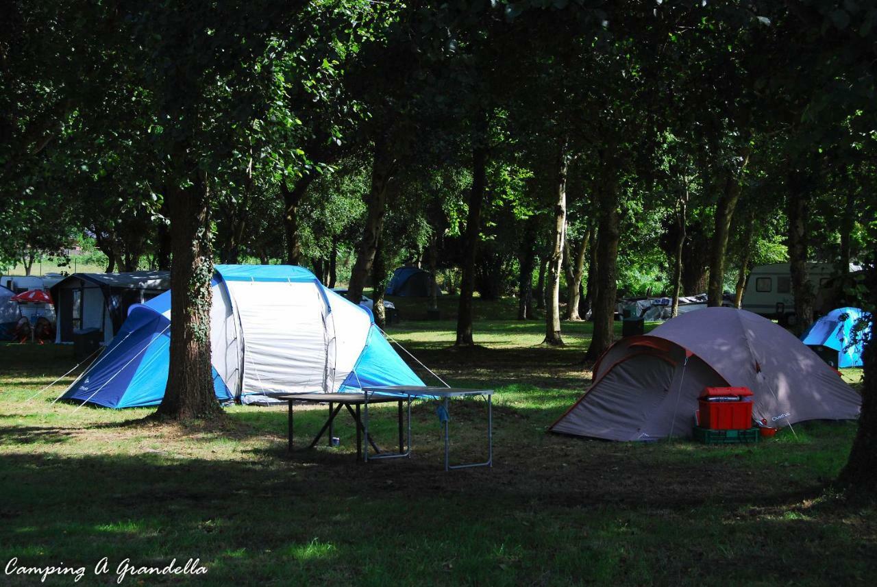 Camping A Grandella El Franco Exterior foto